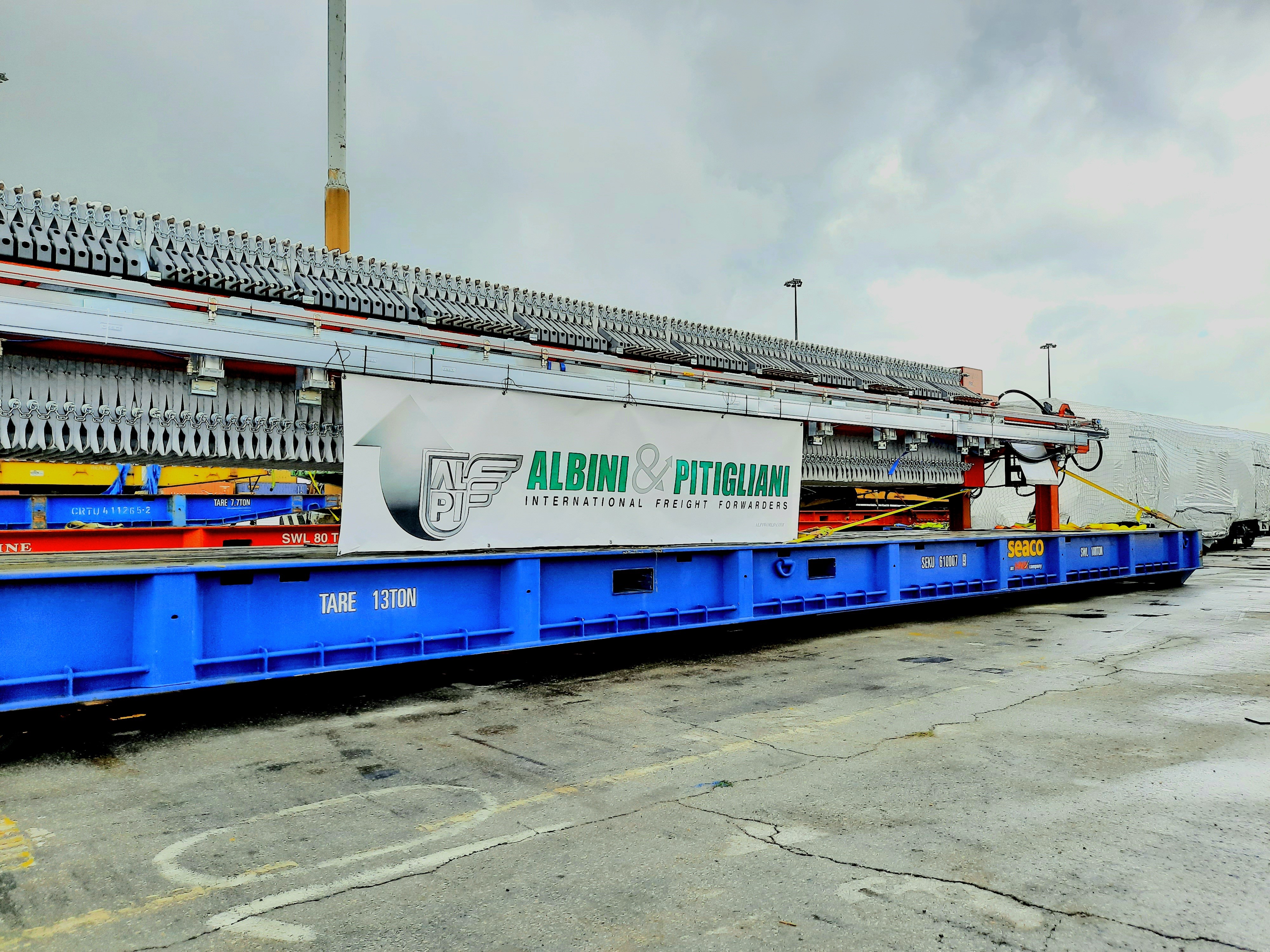 Important shipment of machinery from Italy to New Zealand
